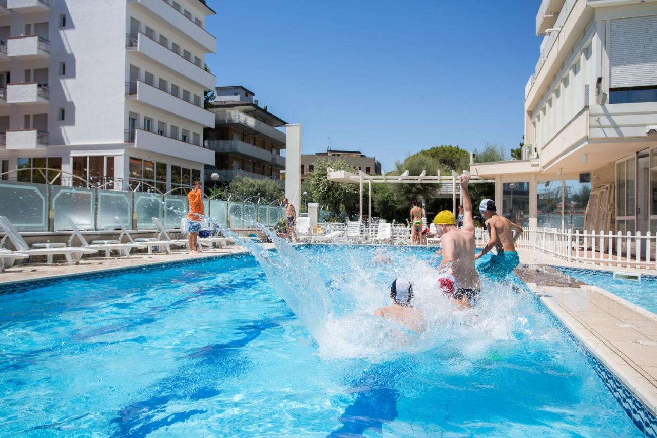 Hotel Solemare Milano Marittima Ngoại thất bức ảnh